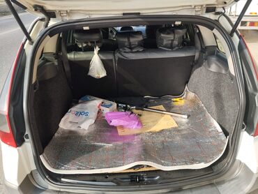 Renault: Renault Megane: 1.5 l | 2008 il 2800 km Sedan — 10