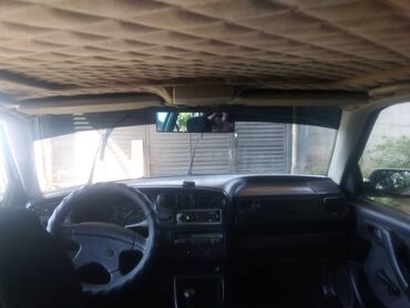 Volkswagen: Volkswagen Vento: 1994 г., 1.8 л, Механика, Бензин, Седан — 10