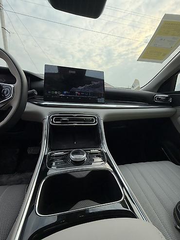 geely automobile: Geely Emgrand: 2025 г., 1.5 л, Автомат, Гибрид, Седан — 9