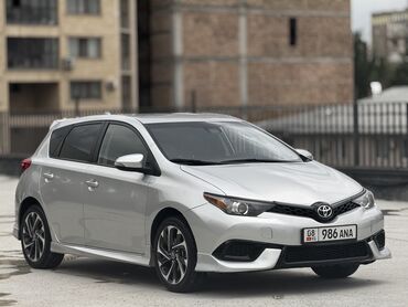 машына сатам: Toyota Corolla: 2017 г., 1.8 л, Автомат, Бензин, Хэтчбэк
