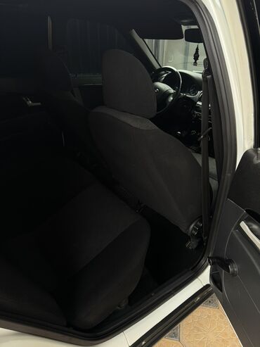 ВАЗ (ЛАДА): ВАЗ (ЛАДА) Priora: 2015 г., 1.6 л, Механика, Бензин, Седан — 11