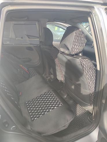 Honda: Honda Fit: 2005 г., 1.3 л, Автомат, Бензин, Хэтчбэк — 8