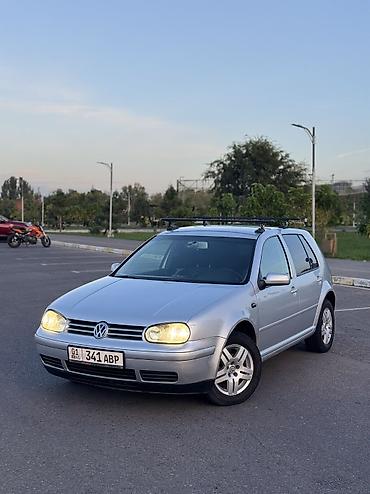 Volkswagen Golf: 2002 г., 1.6 л, Механика, Бензин, Хэтчбэк