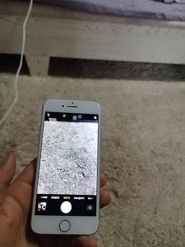 Apple iPhone: IPhone 8, Б/у, 64 ГБ, Серебристый, Чехол, 100 % — 6