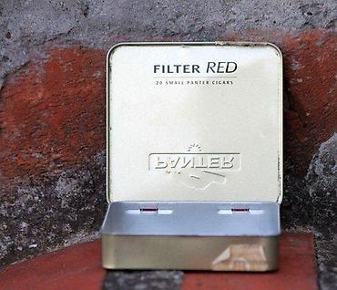 Upaljači i prateća oprema: Red panter extra rare i winston tabakera statue of liberty. Cena za — 5