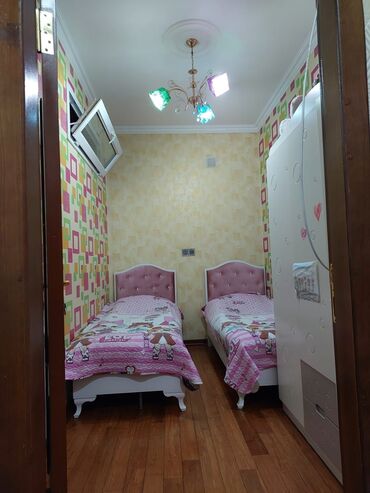 Dolablar: Carpayilar satilir Olcu 1.9 x 80 Rusiya laminati + MDF boya Dəmir