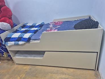 kicik divanlar: İki mərtəbəli sürüşdürülən çarpayı (trundle bed) - Model: Aşağı — 1
