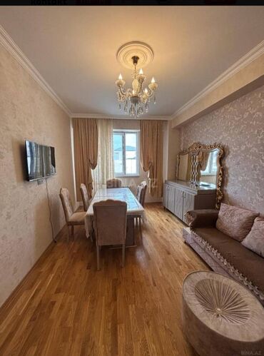 Uzunmüddətli kirayə mənzillər: Təcili kirayə verilir!!!!!! Xırdalanda Kristal 1də Mansard deyil — 2