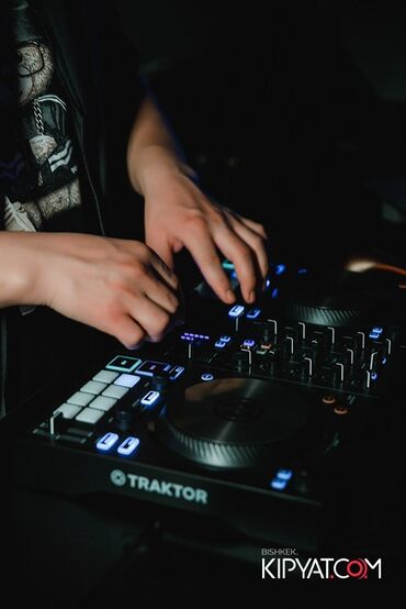 беспроводные клавиатуры: Всё в одном, Каналов: 2, Разъем: RCA, Поддержка macOS at lalafo.kg беспроводные клавиатуры: Всё в одном, Каналов: 2, Разъем: RCA, Поддержка macOS