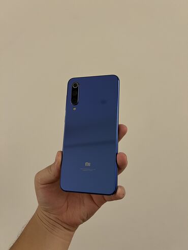 чехол для macbook: Xiaomi, Mi 9 SE, Б/у, 64 ГБ, цвет - Синий, 2 SIM