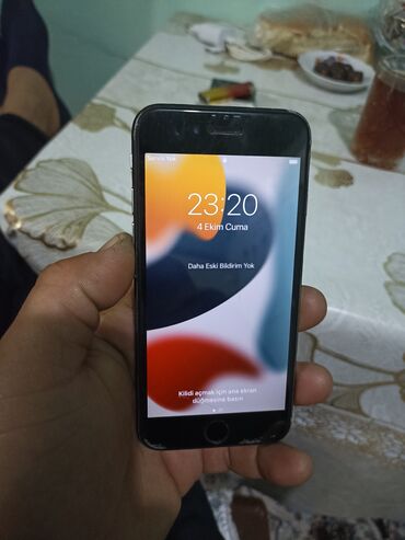 telefonlar 100 azn: IPhone 6s, 32 GB, Gümüşü