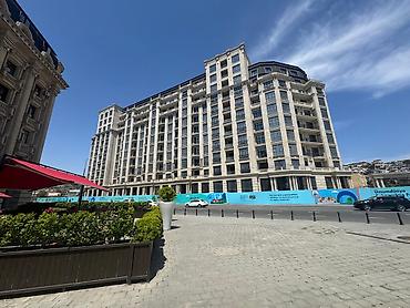 Mənzillər: 4 otaqlı, Yeni tikili, 154 kv. m — 1