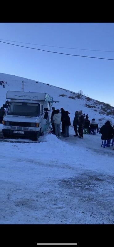 домик на колесах: Легкий грузовик, Mercedes-Benz, Стандарт, До 1 т