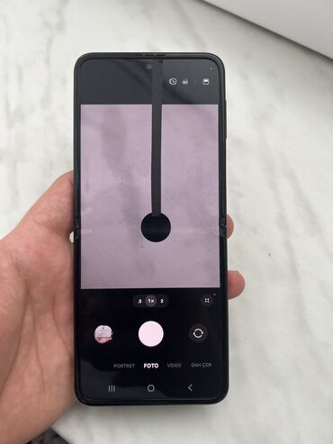 Samsung: Samsung Galaxy Z Flip 3 5G — 9