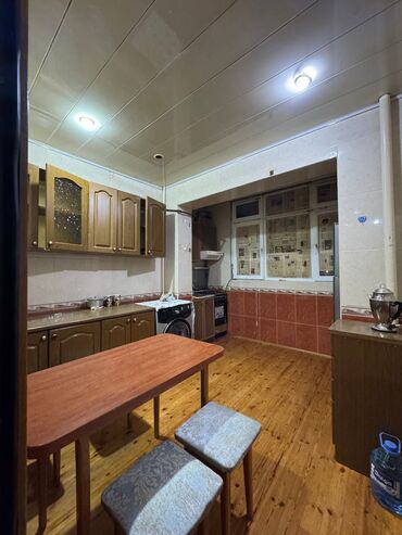Uzunmüddətli kirayə mənzillər: Kiraye ev_azadliq metrosuna yaxin 9/4 mertebesinde 3 otaqli ev 600 -da lalafo.az — 3 Uzunmüddətli kirayə mənzillər: Kiraye ev_azadliq metrosuna yaxin 9/4 mertebesinde 3 otaqli ev 600 — 3