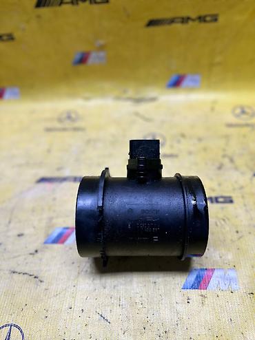 Другие детали для мотора: Расходомер воздуха BMW x5 объем 4.4 Датчик расходомера, воздушная — 8