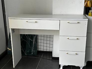 Салонные столы: Salon, ofis ev üçün masa. Ustaya yığdırdıq 1 ay isdifadə edildi. Salon — 1