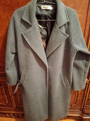 Plaşlar: Max Mara qadın palto - Rəng: boz (xırda teksturalı parça) - Kəsim