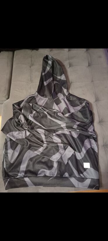 Digər: Yeni bir defe geyinilmiyib, etiket ustundedir (unisex)