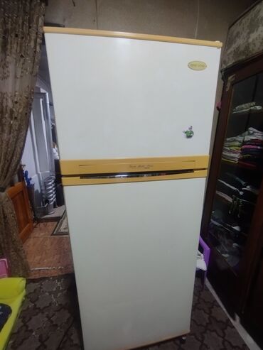 Yemək hazırlamaq üçün texnika: 2 qapılı Daewoo Soyuducu Satılır, rəng - Ağ, Təkərli