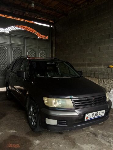 Mitsubishi: Mitsubishi Space Wagon: 2000 г., 2 л, Автомат, Бензин, Минивэн