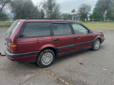 Volkswagen: Volkswagen Passat: 1991 г., 1.8 л, Механика, Бензин, Универсал