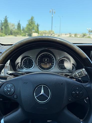 Mercedes-Benz: Mercedes-Benz E-Class sedan - Korpus: qara rəng, xrom detallar, 17" — 11