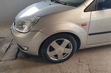 Auto-delovi: DESNA VRATA 3 VRATA ZA FORD FIESTA OD 2002. DO 2005. GOD. | FORD — 6