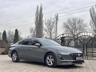 серый hyundai: Hyundai Sonata: 2019 г., 2 л, Автомат, Бензин, Седан