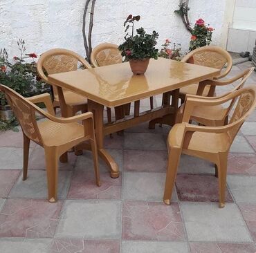 yeni suraxanida heyet evleri: Yeni, Kvadrat masa, 6 stul