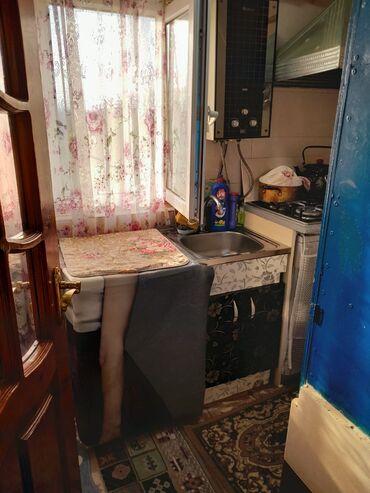 5 otaqlı mənzillər: Sumqayıt, 1 otaqlı, Köhnə tikili, 26 kv. m