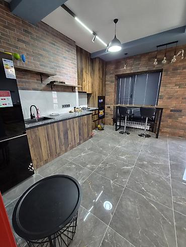 студия комната: 1 комната, 48 м², Юг-2 мкр Элитка, 4 этаж, Дизайнерский ремонт — 1