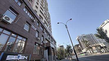 зал ожидания: Аренда офисов, 30 м², В бизнес центре, 1 линия — 2