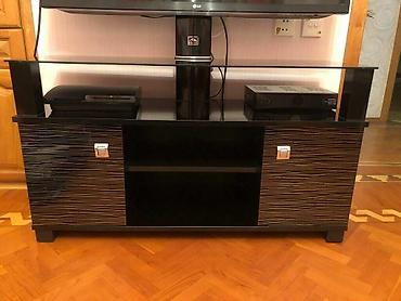tv stent alcıpan: Televizor altlığı, TV stend. Əla vəziyyətdədir — 2