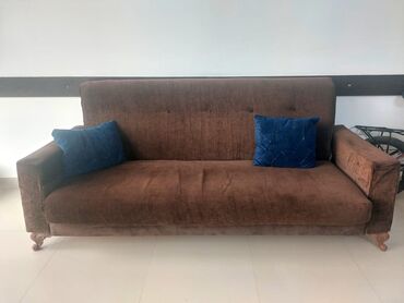 tek divanlarin qiymeti: Divan,kreslo 2si 1yerdə 150 azn