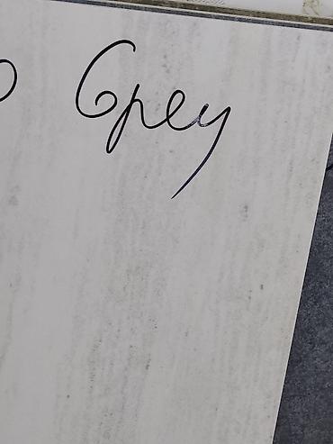 серый краска: Керамическая плитка настенная/напольная, цвет Grey (серый) — 1