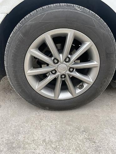 Комплект оригинальных литых дисков Hyundai с шинами R16 очен срочно at lalafo.kg Комплект оригинальных литых дисков Hyundai с шинами R16 очен срочно