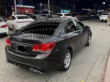 Chevrolet: Chevrolet Cruze: 1.4 l | 2014 il 329000 km Sedan — 5