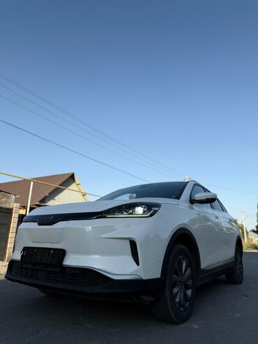 китайские авто: Weltmeister EX5, 2021 г., 22350 км, Передний, В наличии