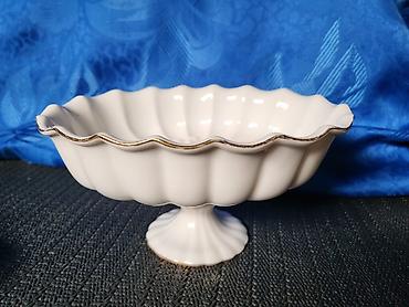 Ostalo posuđe: Porcelanska bombonijera 1970/80te godine. Bombonijera perfektna — 5