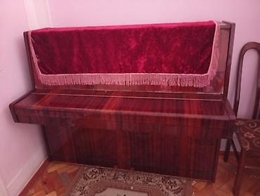 akustik gitar: Upright piano - Korpus: tünd qəhvəyi, parlaq taxta örtük, klassik düz — 1