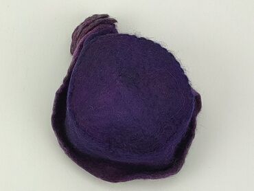 fioletowa czapka z pomponem: Czapka, stan - Bardzo dobry