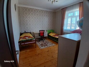 Həyət evləri və villaların satışı: 4 otaqlı, 132 kv. m, Orta təmir — 12