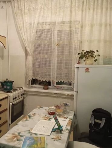 продается 1 комнатная кара балта квартира: 🏠 Продаётся уютная 2-комнатная квартира в Кара-Балте! 📍 переулок