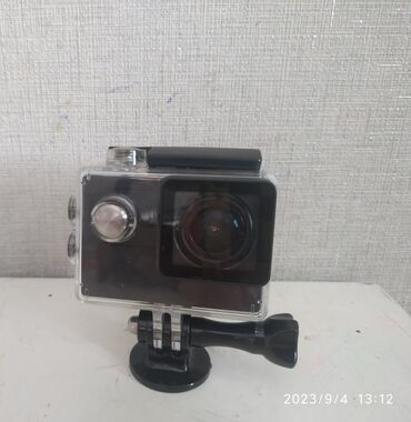 kamera mini: Mini kamera satilir. cox az istifade olunub. yeni kimidi. sekillerde