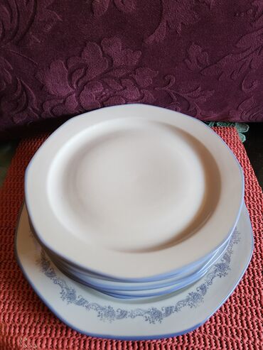 Stare vaze i dekor: Servi 1960ta za kolace,poslastice, Burg ( zamak ) Lindau,Nemacka na lalafo.rs — 3 Stare vaze i dekor: Servi 1960ta za kolace,poslastice, Burg ( zamak ) Lindau,Nemacka — 3