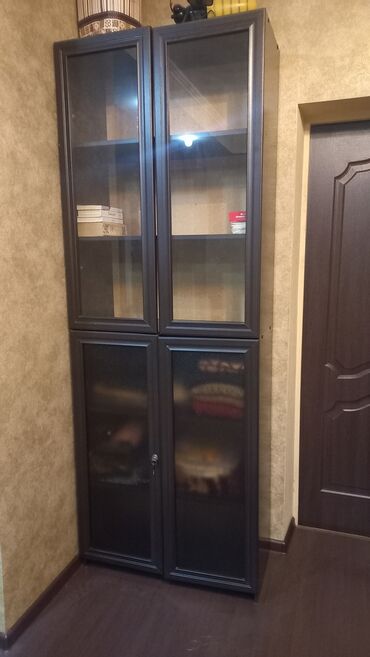 шкаф со стеклом: Сервант, ЛДСП