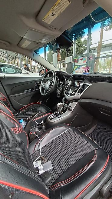 masin satis sayti: Chevrolet Cruze sedan – qırmızı rəng - Kuzov: 4 qapılı sedan, parlaq — 7