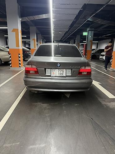 шестерка: BMW 530: 2002 г., 3 л, Механика, Бензин, Седан — 5