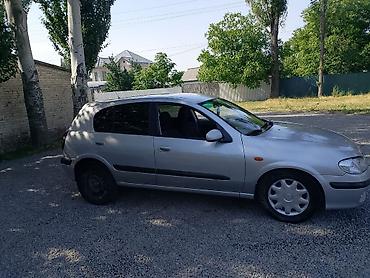 мереке авто: Nissan Almera: 2001 г., Кол менен иштөөчү, Бензин, Хетчбек — 3